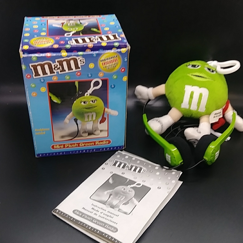 M & M's Mini Green Plush FM Radio & Earphones